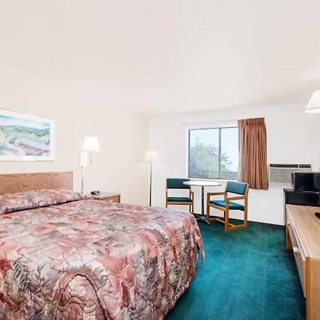 Готель Super 8 By Wyndham Belle Fourche Sd Екстер'єр фото