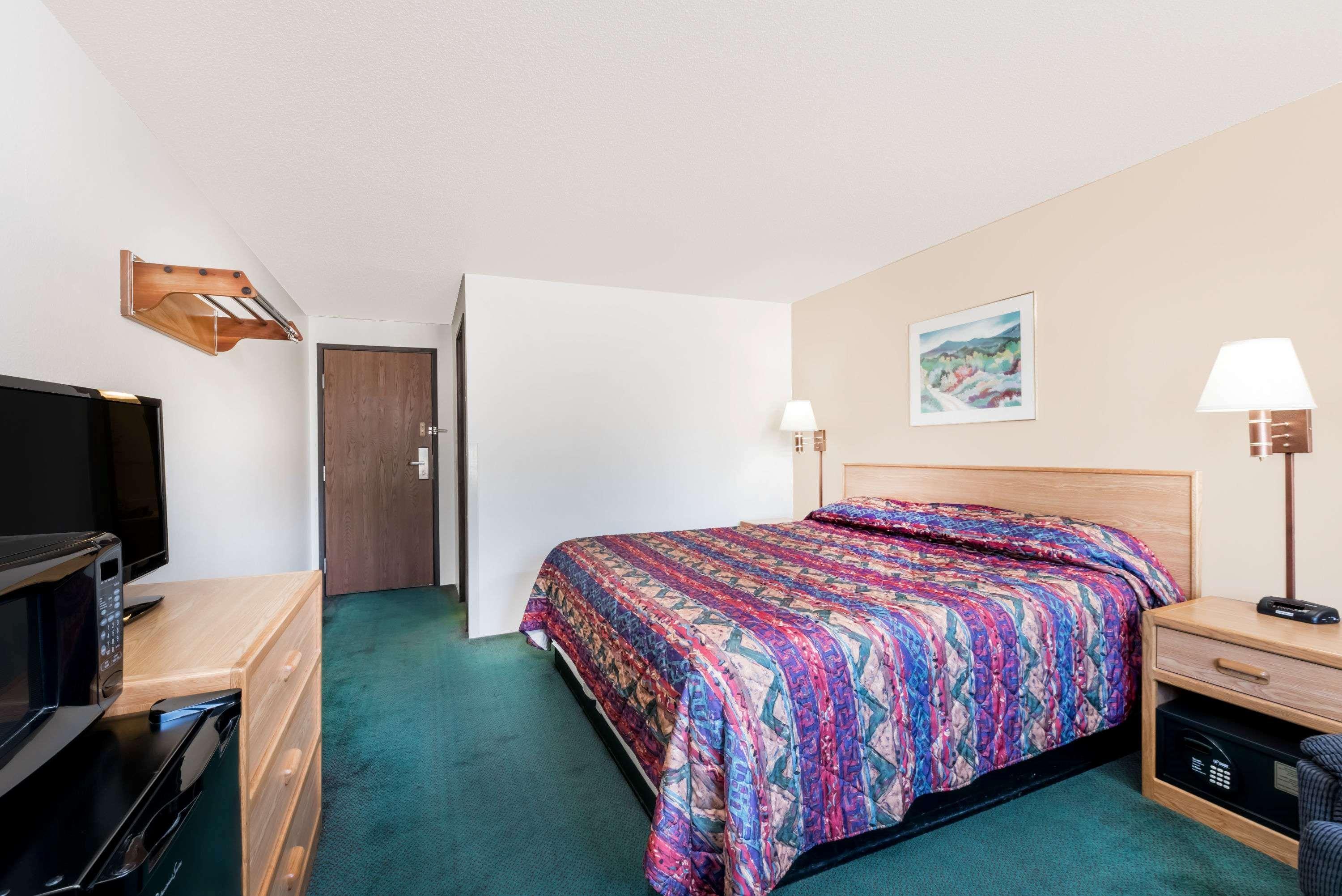 Готель Super 8 By Wyndham Belle Fourche Sd Екстер'єр фото