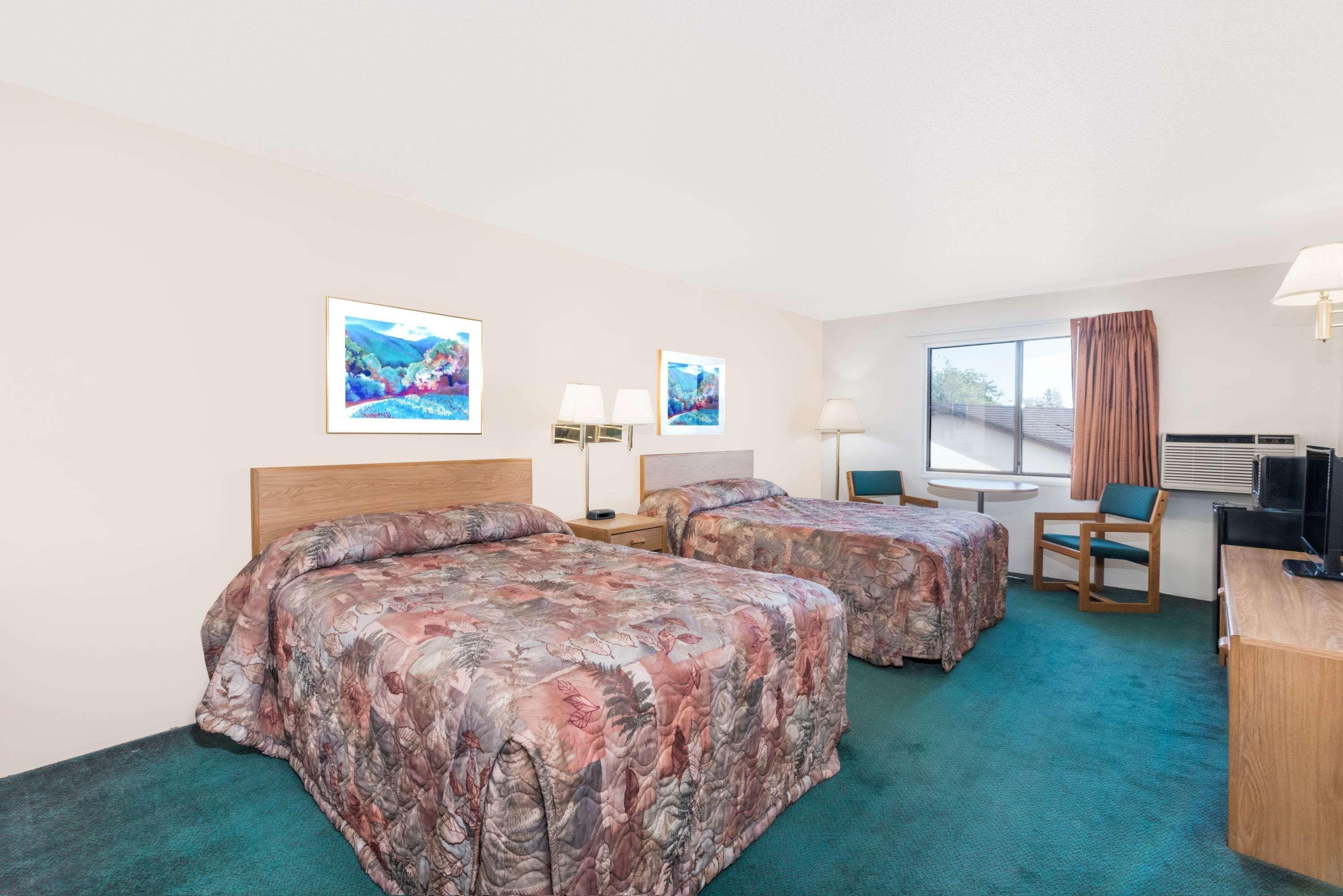 Готель Super 8 By Wyndham Belle Fourche Sd Екстер'єр фото
