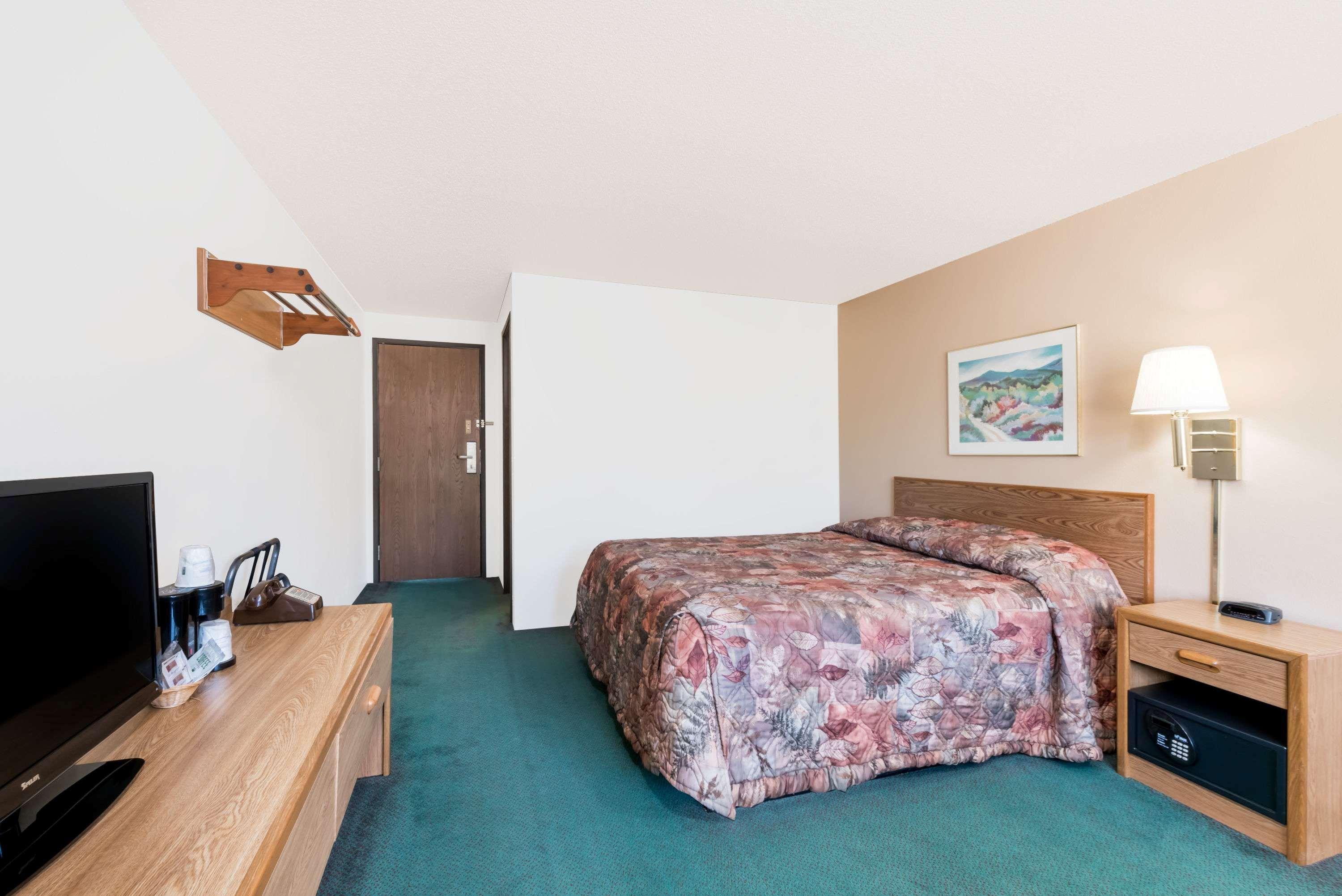 Готель Super 8 By Wyndham Belle Fourche Sd Екстер'єр фото