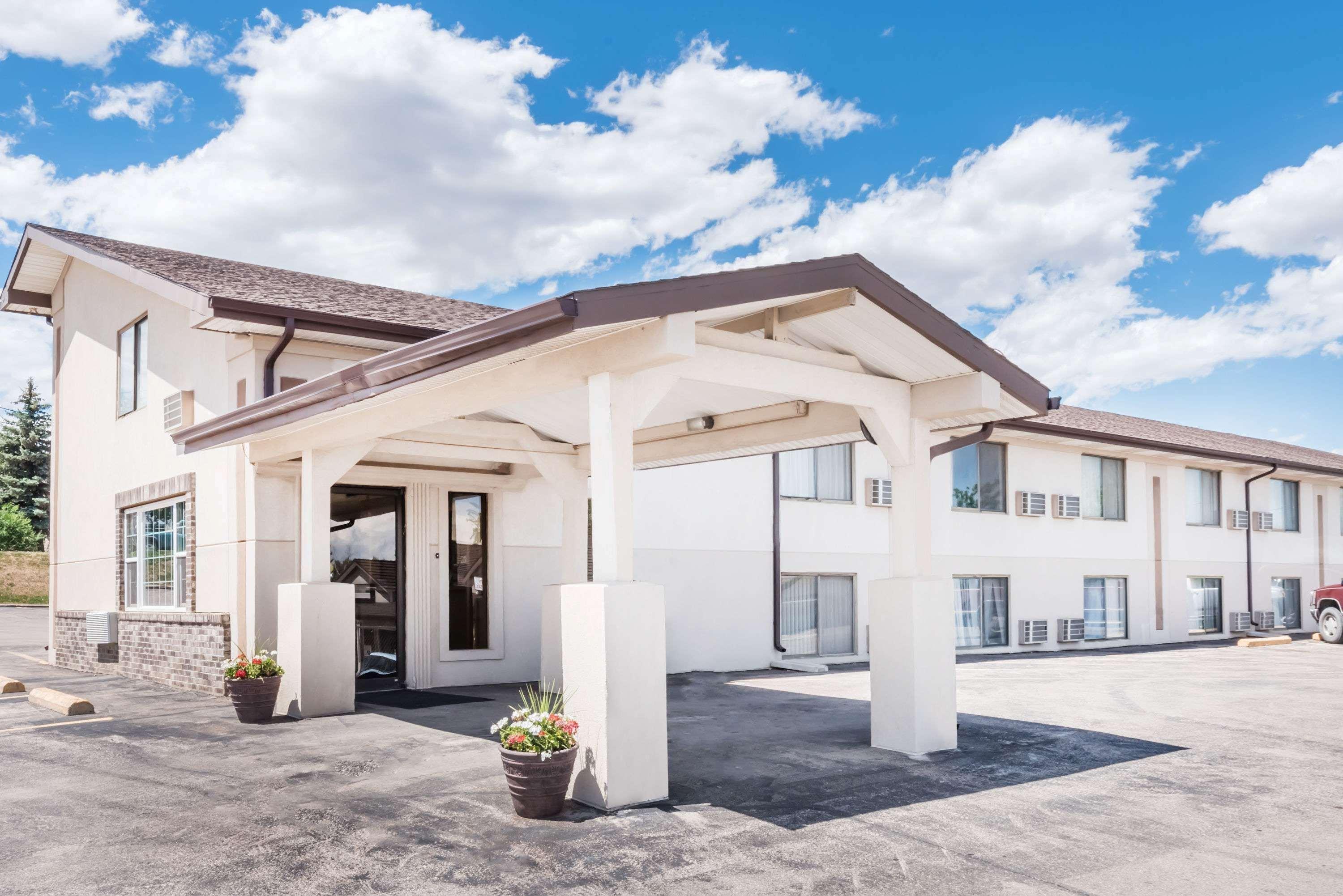 Готель Super 8 By Wyndham Belle Fourche Sd Екстер'єр фото